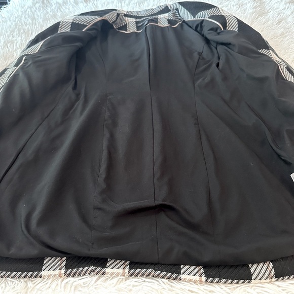 White House Black Market Plaid Moto Coat – Size XS - Picture 15 of 16